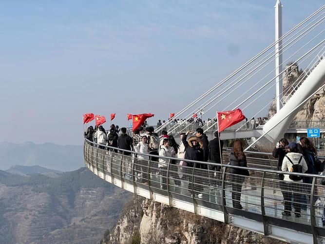 山东青年政治学院现代服务管理学院旅游管理专业师生赴潭溪山景区开展实践教学与调研服务